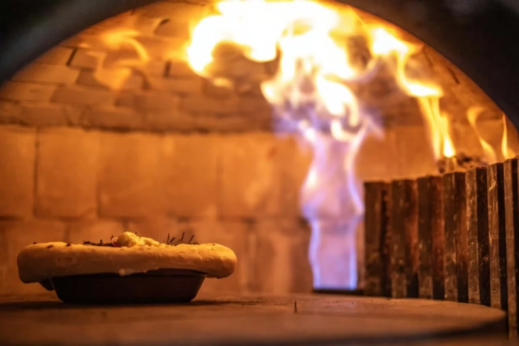 Pizza dans le four à saint etienne