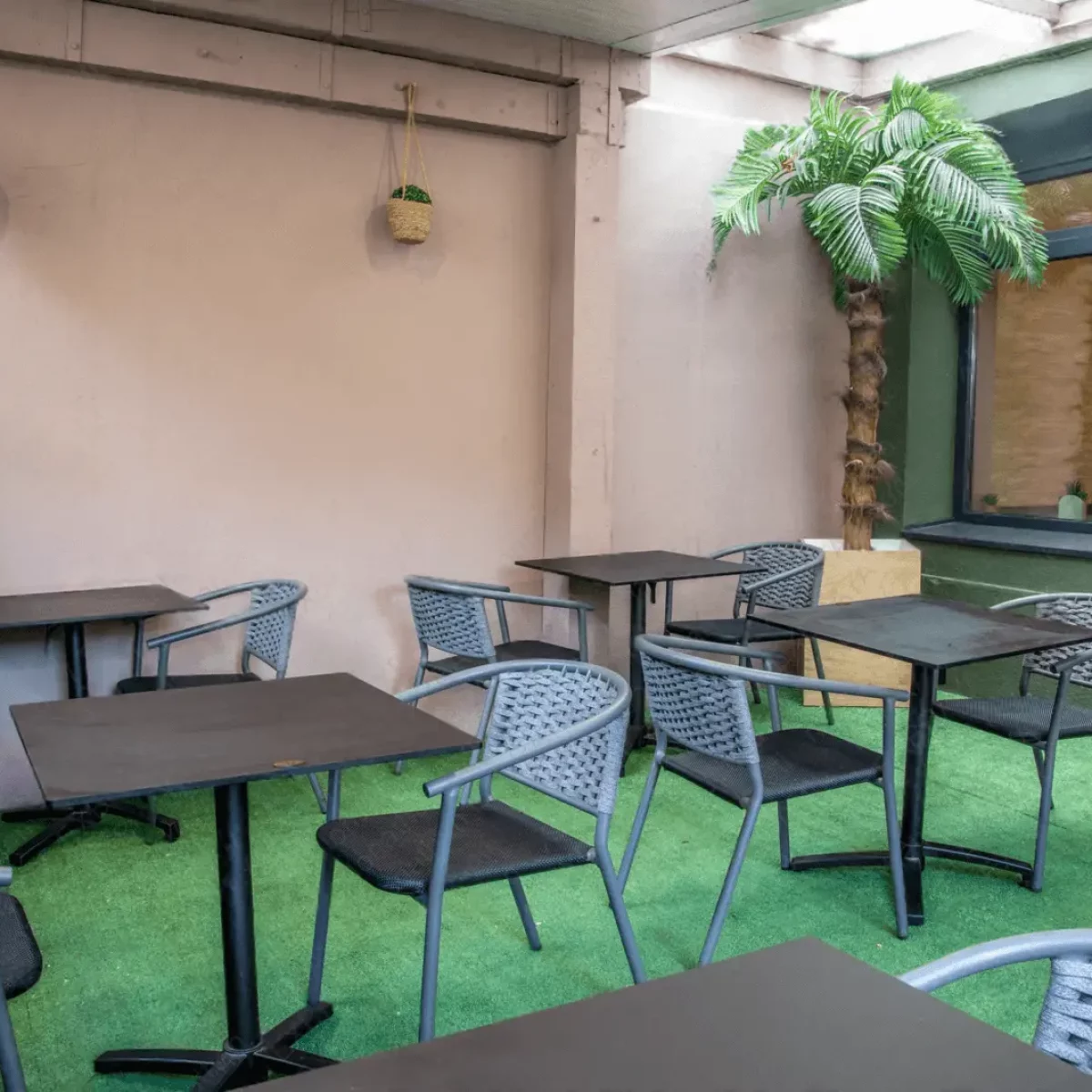 Terasse extérieur pizzeria 500 saint etienne privatisation restaurent